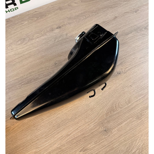 5,5 Liter Dax Tank - kleine Beschädigungen