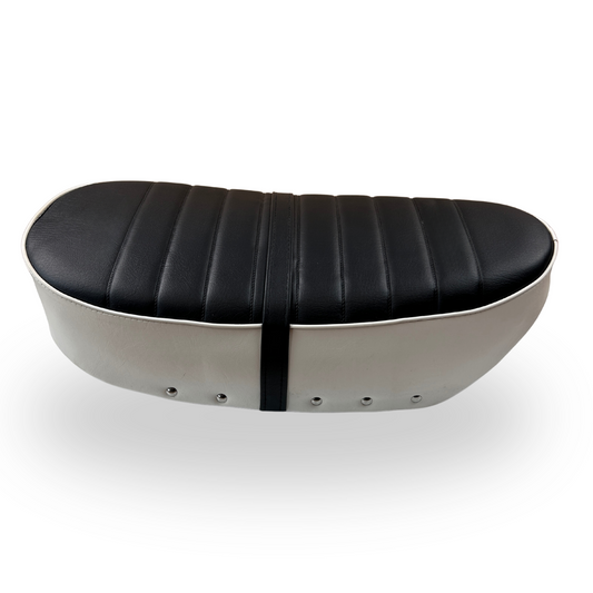Dax saddle black with white suitable for 2.5 and 3.5 liter models 
