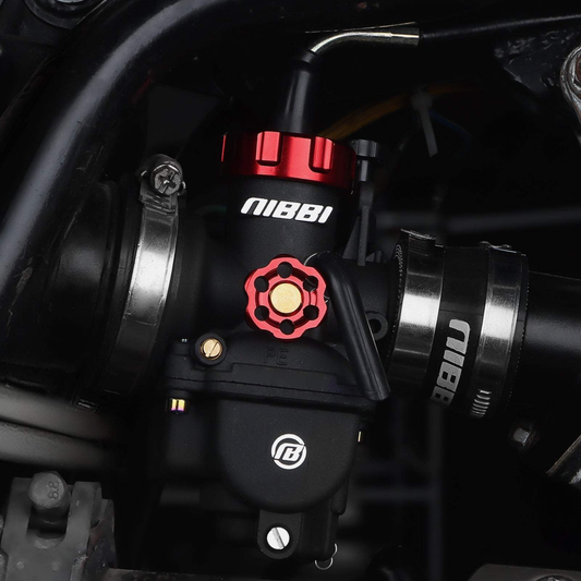 Version de course du carburateur Nibbi PE24YJ Flange - avec raccord en caoutchouc à bride 