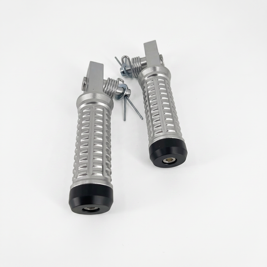 CNC Fußstützenset – Modell Riffel - zwei Stück silberfarben 